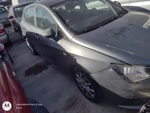 SEAT IBIZA BERLINA (6J5) foto 3