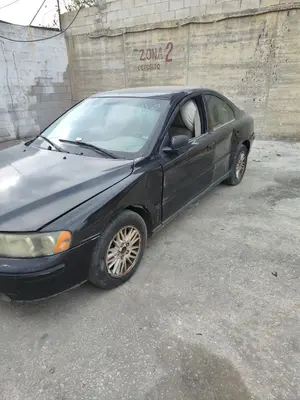 VOLVO S60 BERLINA foto 1
