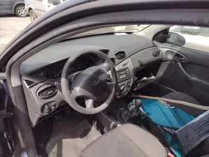 FORD FOCUS BERLINA (CAK) foto 6