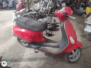 PIAGGIO (VESPA) VESPA S / LX / LXV 50/125 foto 1