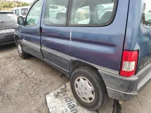 PEUGEOT PARTNER (S1)(07.1996) foto 3