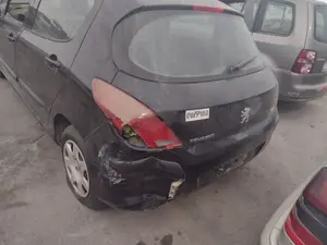 PEUGEOT 308 foto 2