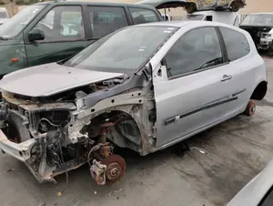 RENAULT CLIO III foto 7