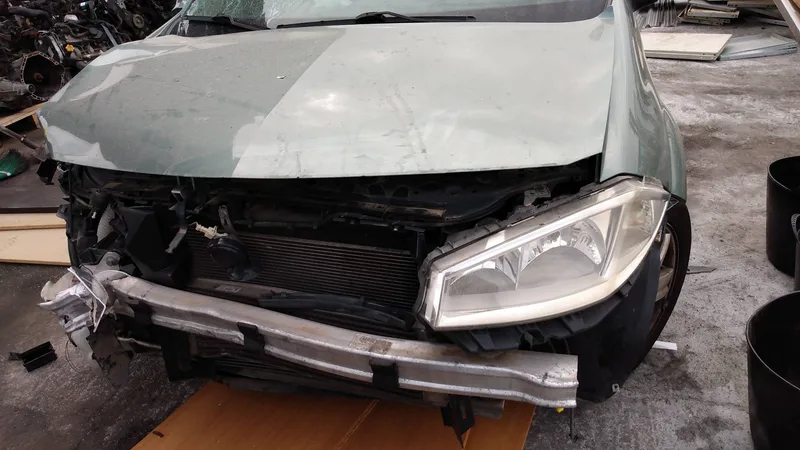 RENAULT MEGANE II BERLINA 3P