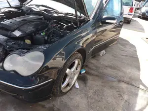 MERCEDES-BENZ CLASE C (BM 203) BERLINA foto 2