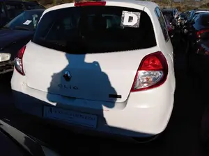 RENAULT CLIO III foto 2