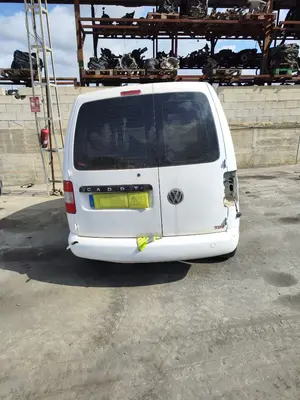 VOLKSWAGEN CADDY (2K)(02.2004) foto 4