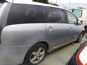 MITSUBISHI GRANDIS (NA0W) foto 6