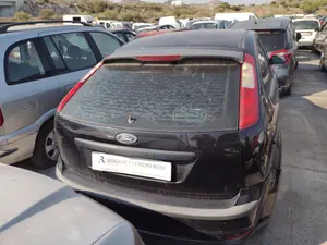FORD FOCUS BERLINA (CAP) foto 2