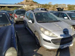 PEUGEOT 207 foto 2