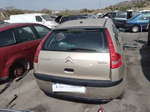 CITROEN C4 BERLINA foto 6