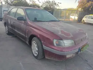 TOYOTA CARINA (T19) foto 3