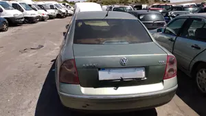 VOLKSWAGEN PASSAT BERLINA (3B2) foto 5