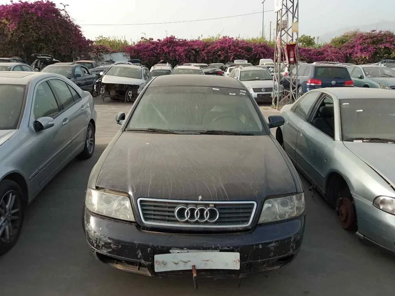 AUDI A6 BERLINA (4B2)