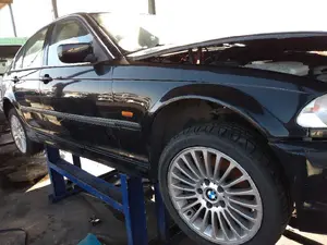 BMW SERIE 3 BERLINA (E46) foto 5