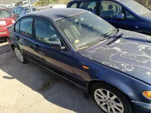 BMW SERIE 3 BERLINA (E46) foto 5