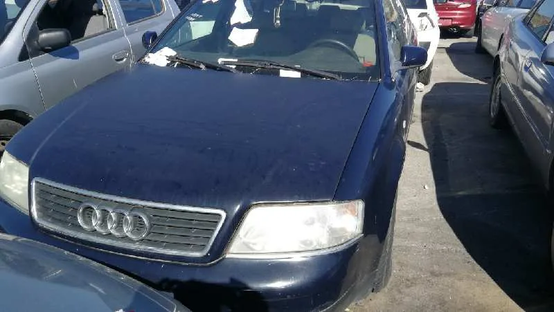 AUDI A6 BERLINA (4B2)