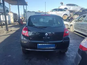 RENAULT CLIO III foto 4