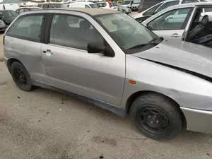 SEAT IBIZA (6K1) foto 2