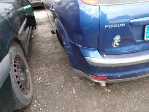 FORD FOCUS BERLINA (CAP) foto 6