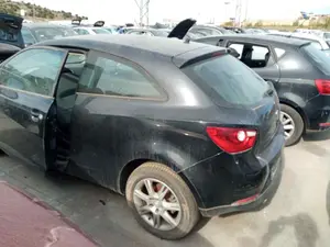 SEAT IBIZA BERLINA (6J5) foto 8