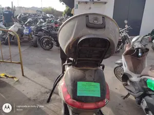 PIAGGIO (VESPA) X 8 foto 4