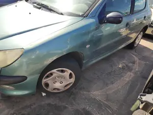 PEUGEOT 206 foto 2