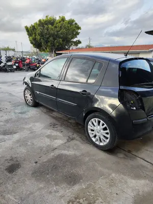 RENAULT CLIO III foto 6