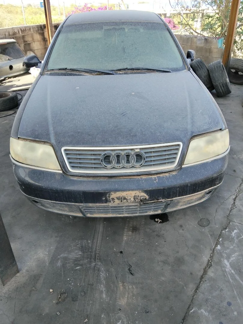 AUDI A6 BERLINA (4B2)