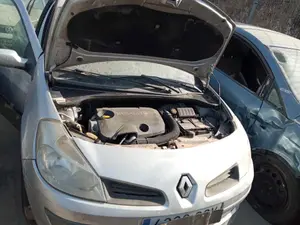RENAULT CLIO III foto 2