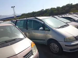 SEAT ALHAMBRA (7V9) foto 2