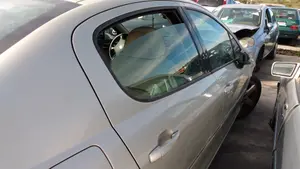 PEUGEOT 407 foto 2