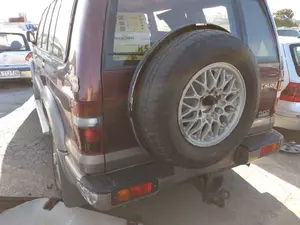 ISUZU TROOPER foto 6