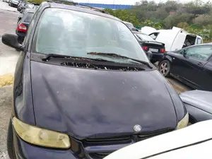 CHRYSLER VOYAGER GS foto 1