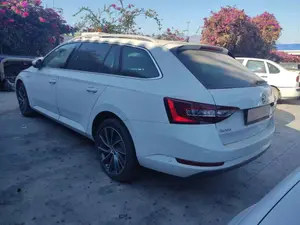 SKODA SUPERB COMBI (3V5) foto 4
