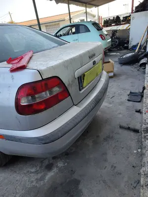 VOLVO S40 BERLINA foto 9