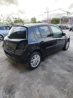 RENAULT CLIO III foto 4