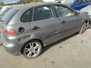 SEAT IBIZA (6L1) foto 4