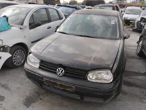 VOLKSWAGEN GOLF IV BERLINA (1J1)(10.1997) foto 1