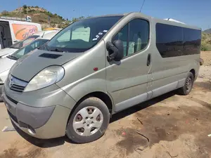OPEL VIVARO FURGÓN/COMBI foto 9
