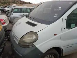 NISSAN PRIMASTAR (X83) foto 4
