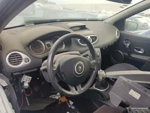 RENAULT CLIO III foto 5