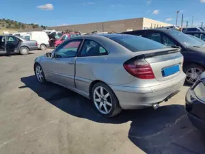 MERCEDES-BENZ CLASE C (BM 203) SPORTCOUPE foto 4