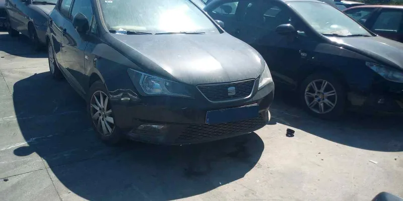 SEAT IBIZA BERLINA (6J5)