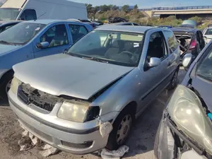 VOLKSWAGEN POLO III BERLINA (6N2) foto 3