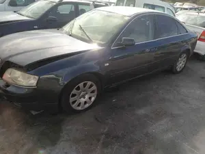 AUDI A6 BERLINA (4B2) foto 3