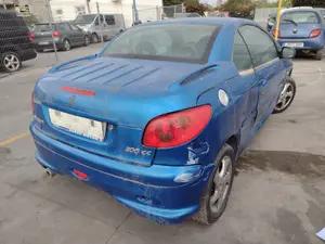 PEUGEOT 206 CC CABRIO-COUPÉ foto 2