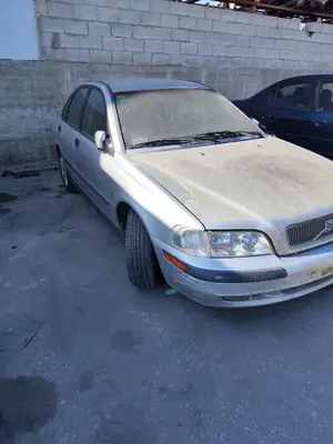 VOLVO S40 BERLINA foto 3