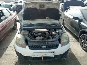 FORD FIESTA (CBK) foto 4