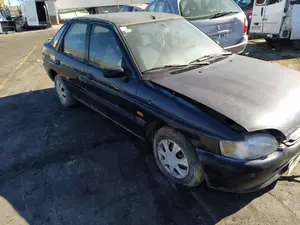 FORD ESCORT BERL./TURNIER foto 2
